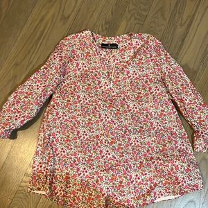 Pomander place floral top